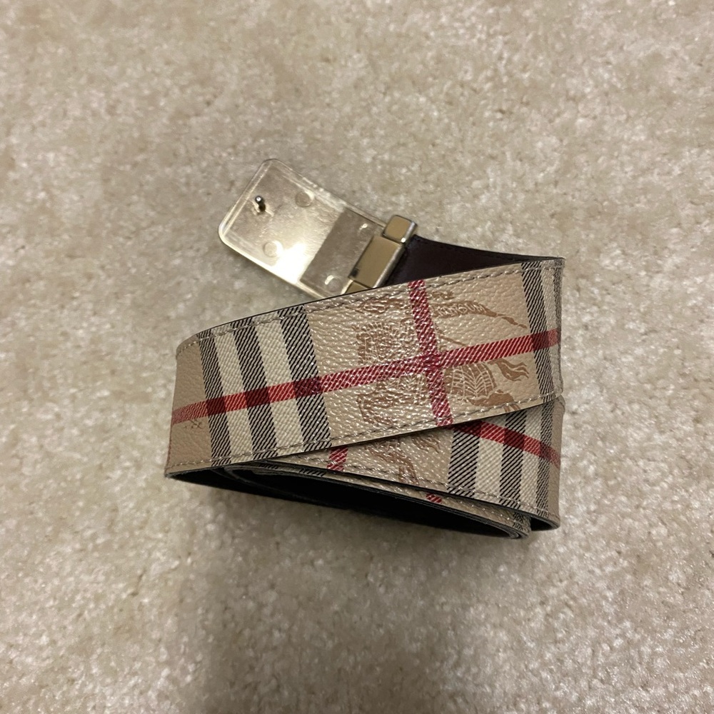 Burberry belt